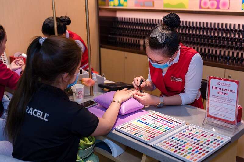 Đồng phục nhân viên nhà hàng Haidilao cho nhân viên dịch vụ