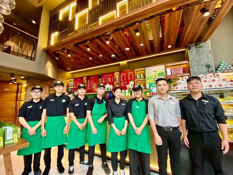 Đồng phục Phúc Long tạo dấu ấn thương hiệu đình đám