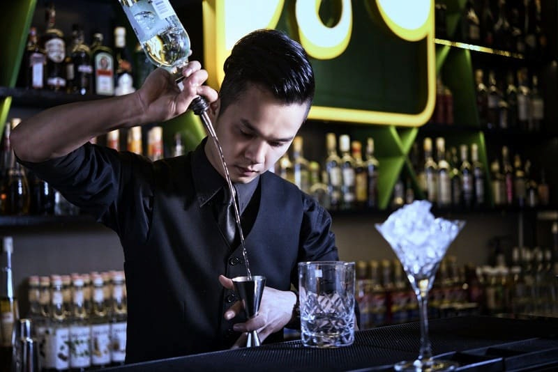 May Đồng Phục Quán Bar Đẹp, Lịch Sự | Báo Giá 2026