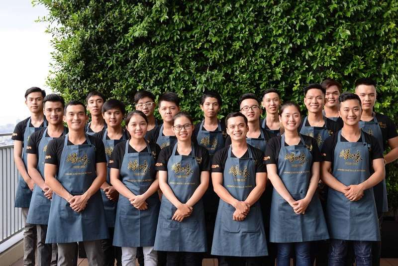 Các mẫu đồng phục quán trà sữa có thiết kế đa dạng