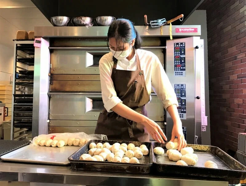 Tạp dề dây kéo sau cổ linh hoạt