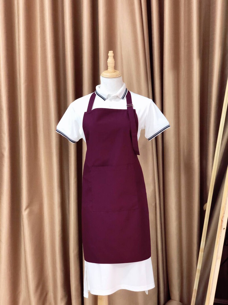 Tạp dề vải dù có độ bền cao, chống thấm nước, chống bám bụi và chống cháy tốt