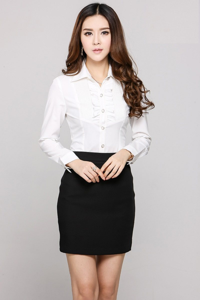 Áo đồng phục trắng được nhiều đơn vị ưu tiên sử dụng hiện nay