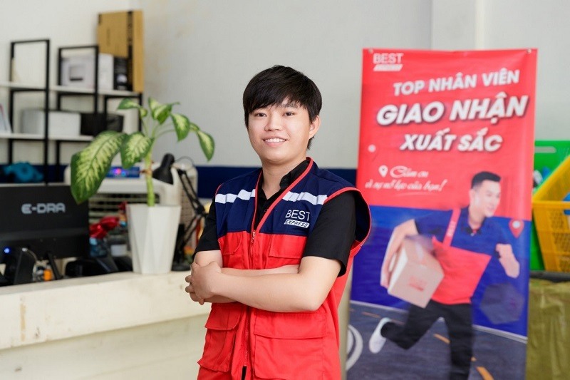 Sử dụng đồng phục giao hàng công ty bảo vệ sức khoẻ nhân viên