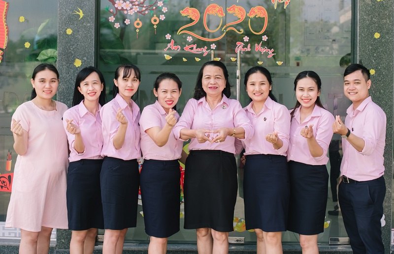 Đồng phục công nhân công ty đẹp hiện đại