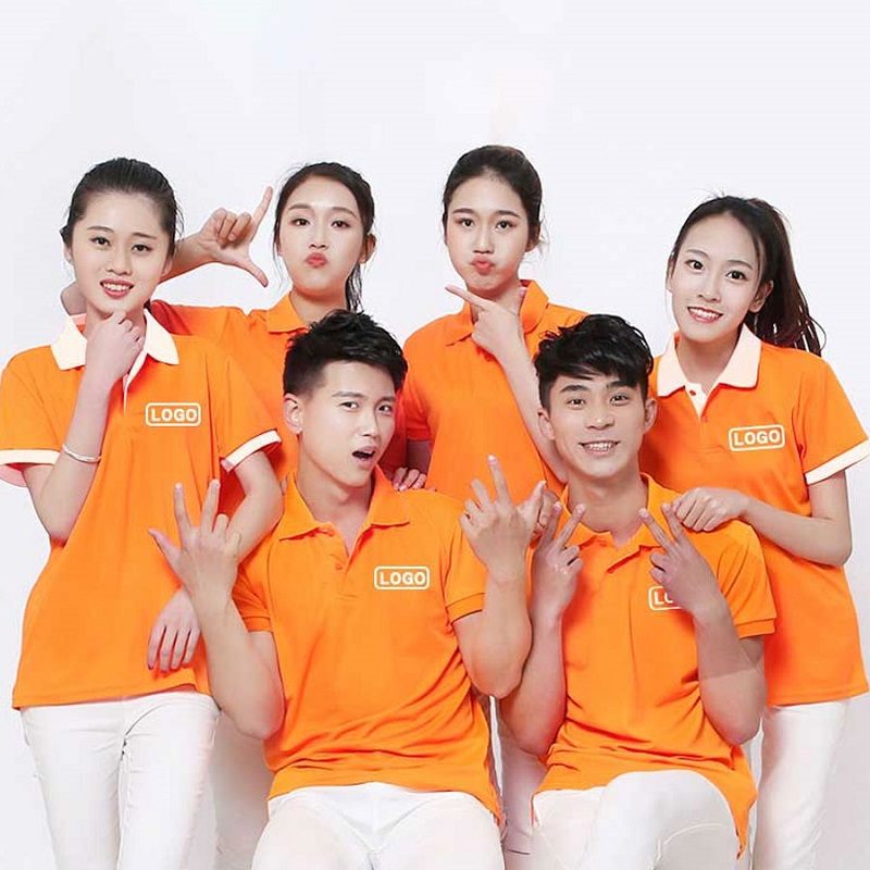 Áo đồng phục màu cam tạo sức hút lớn