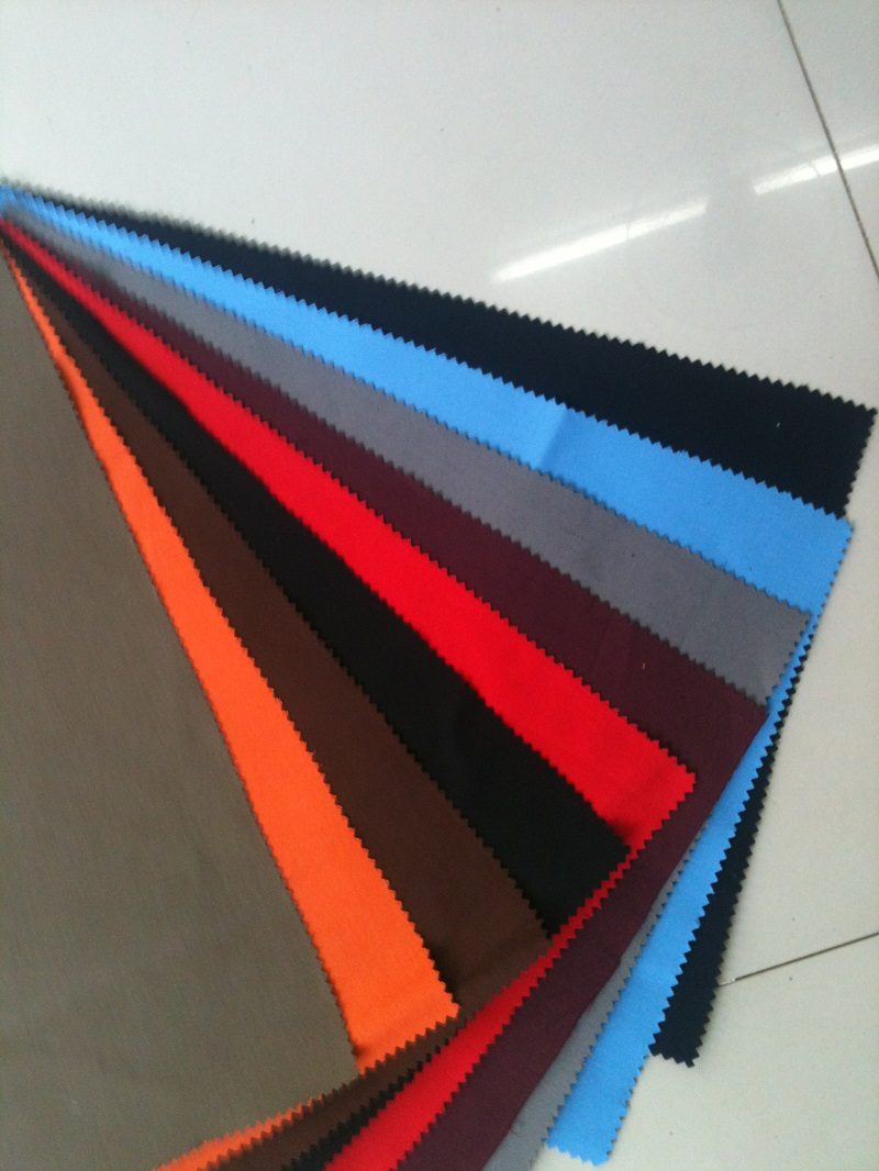 Chất liệu kaki cotton thoáng mát và thấm hút mồ hôi tốt