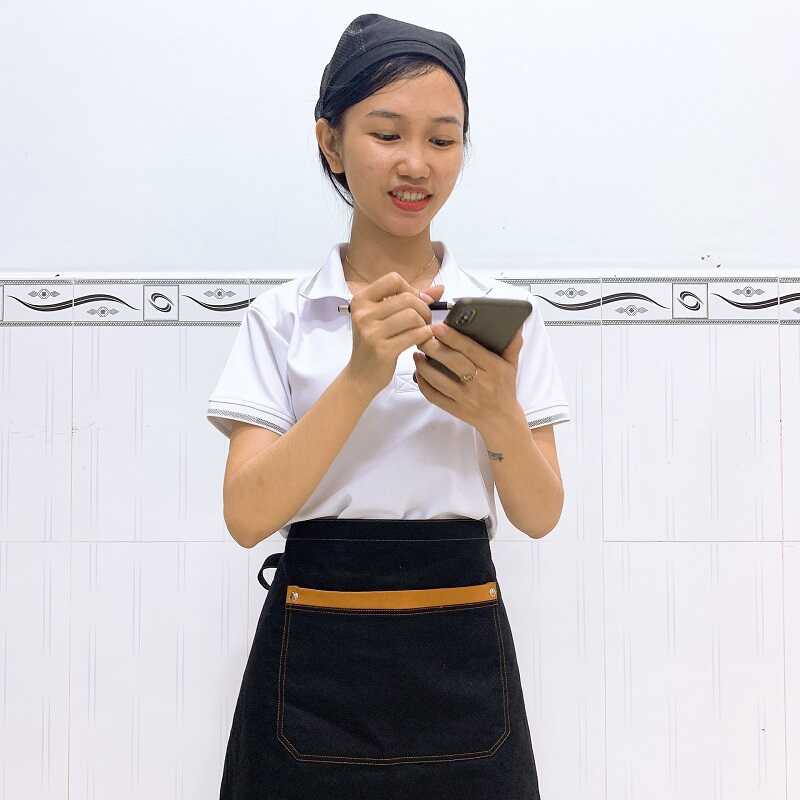 Tạp dề eo có thiết kế nhỏ gọn và thanh lịch