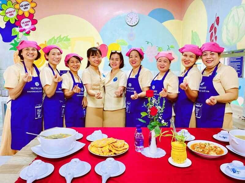 TOP 5+ Mẫu áo Đồng phục Cấp dưỡng ĐẸP thoáng mát