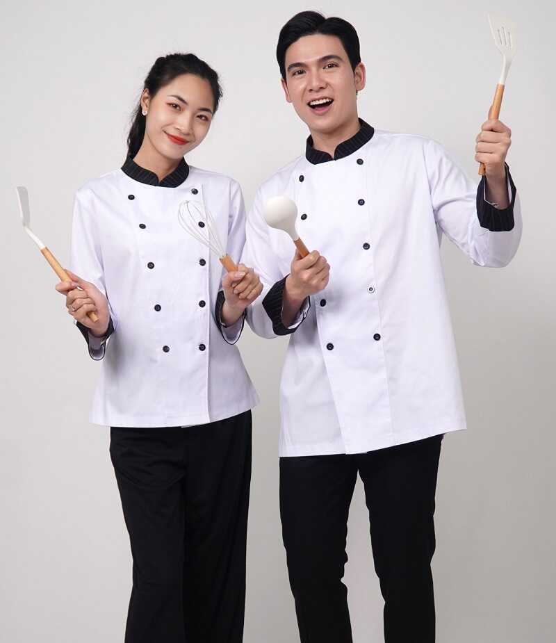 Đồng phục bếp truyền thống luôn được chủ doanh nghiệp yêu thích