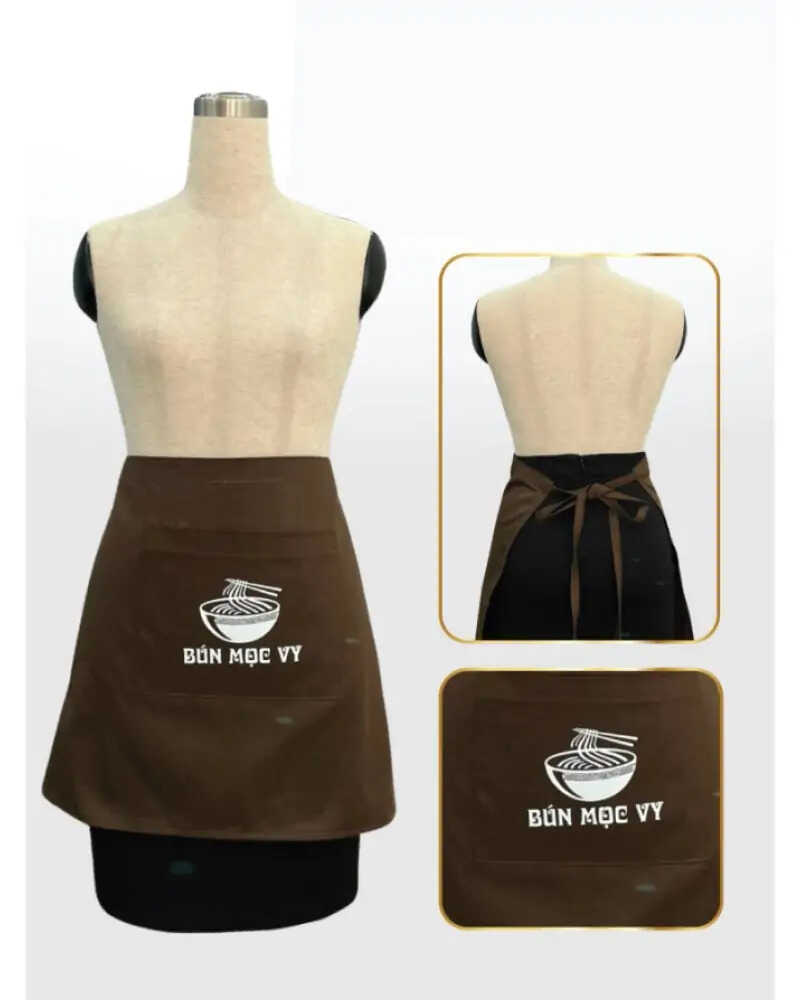 Tạp dề ngắn phối túi màu nâu rất nhỏ gọn và tiện lợi