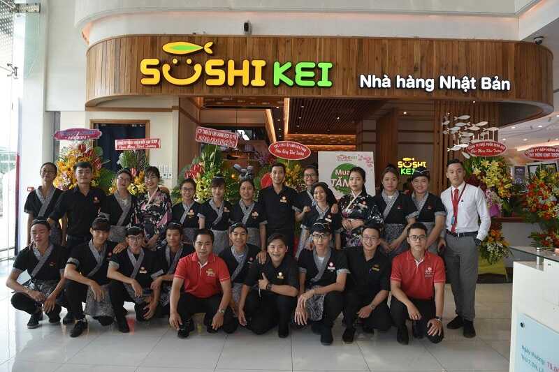 Áo đồng phục nhà hàng Sushi Kei cho nhân viên phục vụ