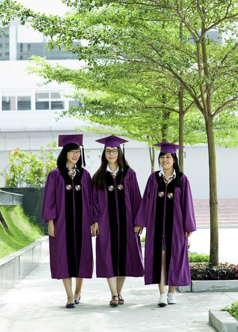 Đồng phục tốt nghiệp Olympia