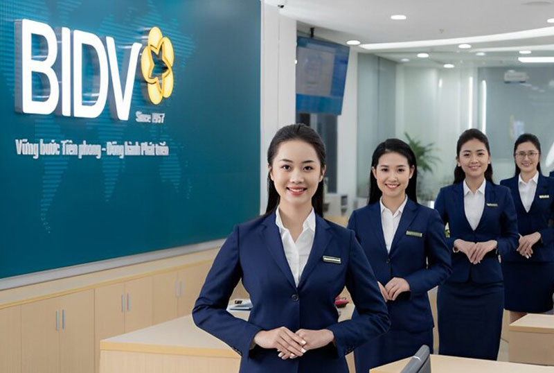 Khám phá 4 mẫu đồng phục BIDV chuyên nghiệp, ấn tượng
