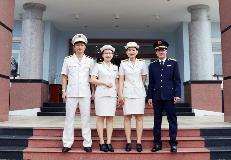 đồng phục trong ngành thuế