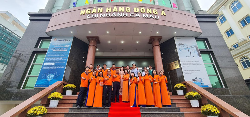 Áo dài đồng phục ngân hàng Đông Á