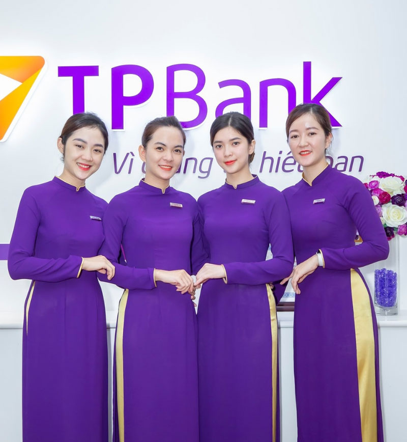 Tổng hợp 5 mẫu đồng phục TPBank đẹp, ấn tượng