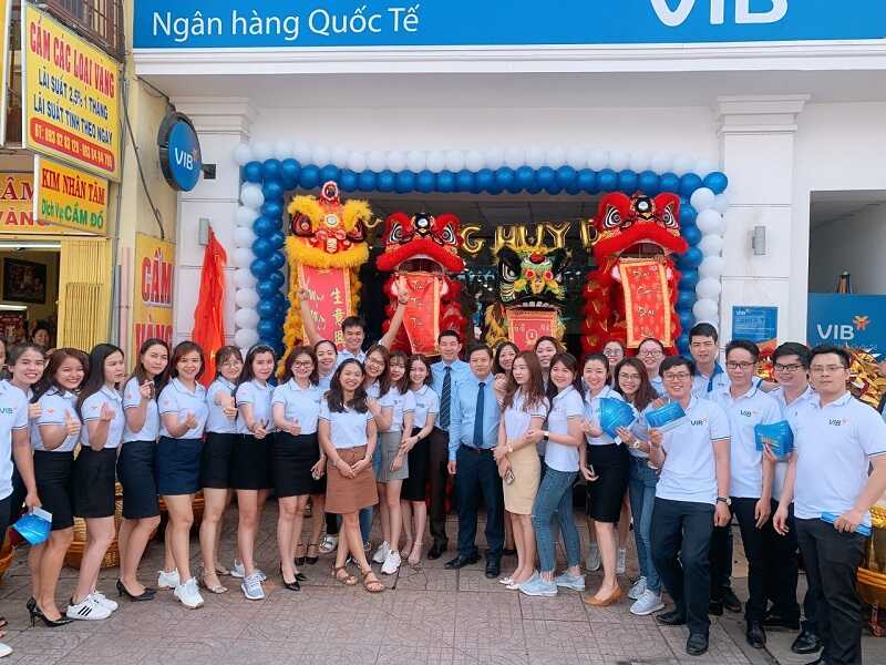Đồng phục team building cho nhân viên VIB