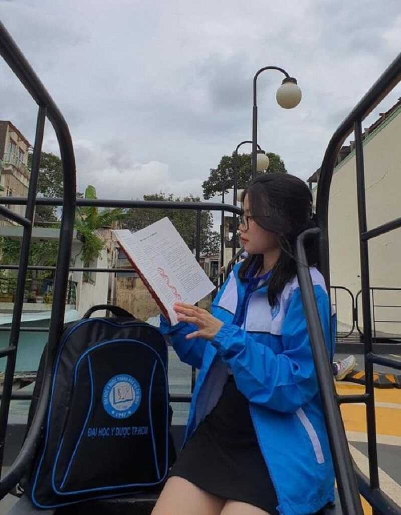 Đồng phục áo khoác trường Đại học Y Dược TPHCM