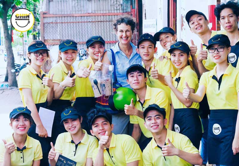 Áo polo có cổ đồng phục trà sữa Chin thiết kế đẹp