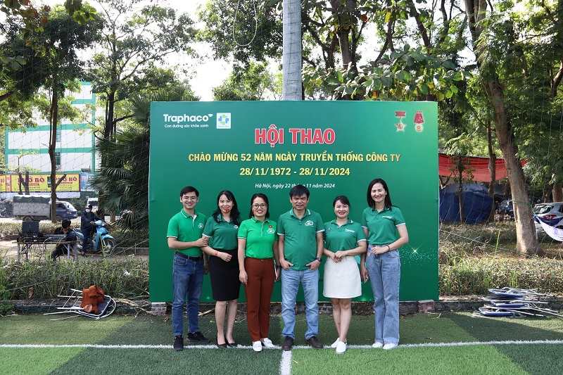 Đồng phục áo thun cổ bẻ cho nhân viên công ty Traphaco