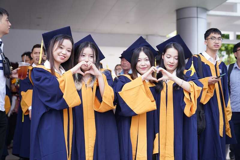 Top 3+ đồng phục NUCE đẹp hiện đại, thể hiện cá tính riêng