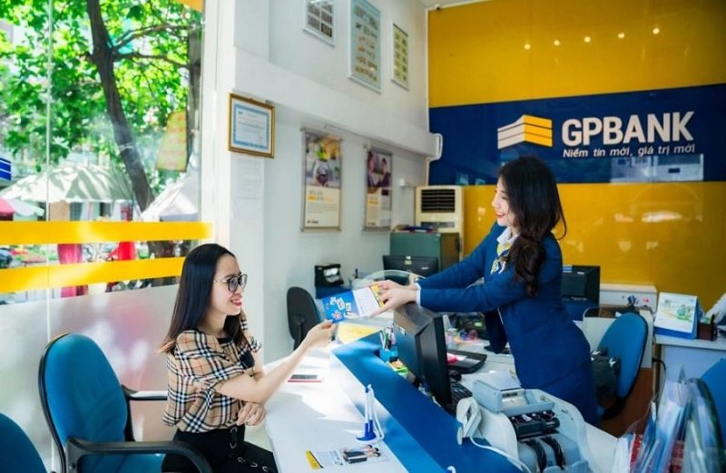 Đồng phục vest ngân hàng GP Bank nổi bật