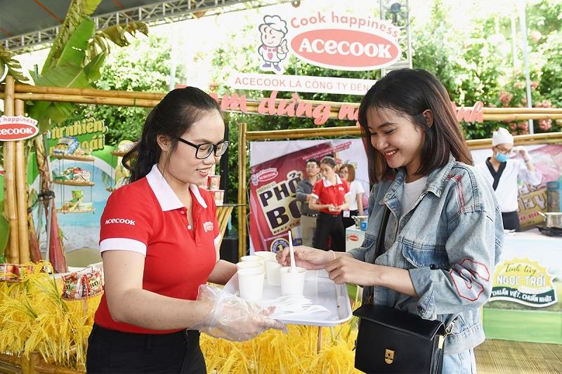 Đồng phục áo polo Acecook được sử dụng cho nhiều vị trí làm việc