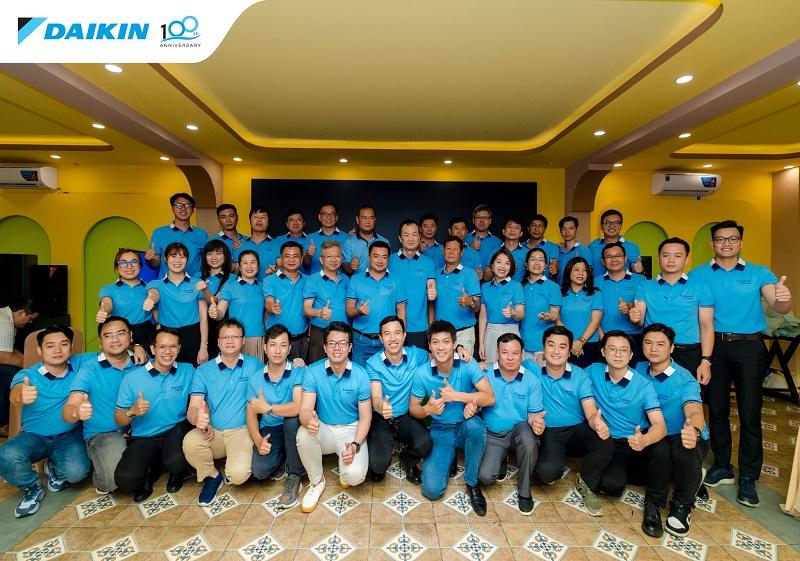 Đồng phục đồng phục công ty Daikin thanh lịch với áo polo