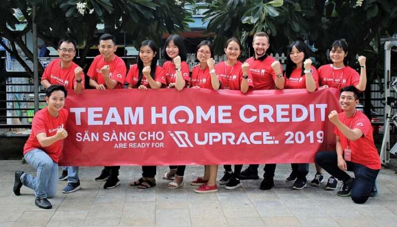 Thiết kế đồng phục giải chạy cho nhân viên Home Credit