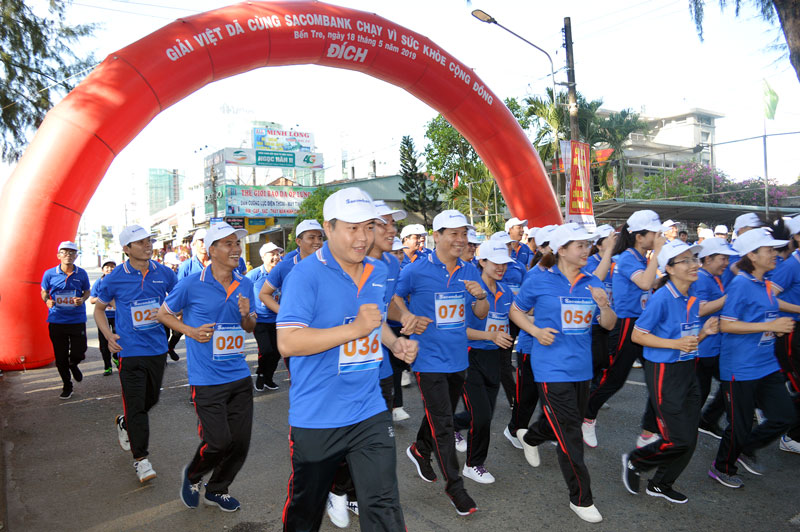 Đồng phục giải chạy Sacombank
