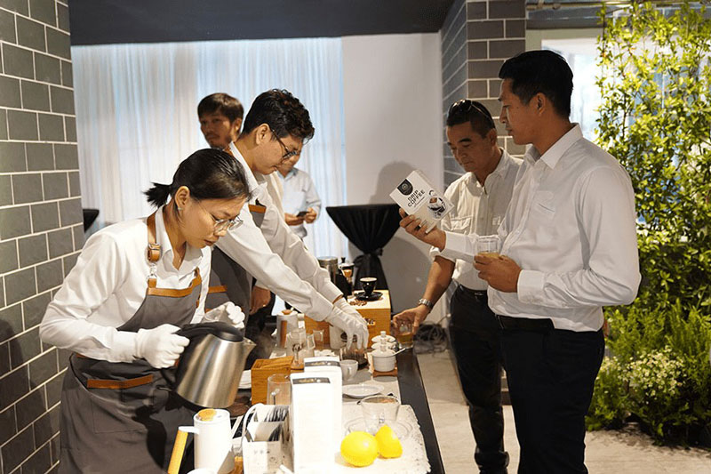 Áo sơ mi đồng phục Trung Nguyên Legend