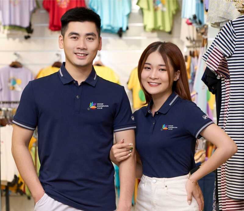 In áo thun đồng phục công ty sắc nét, tươi sáng