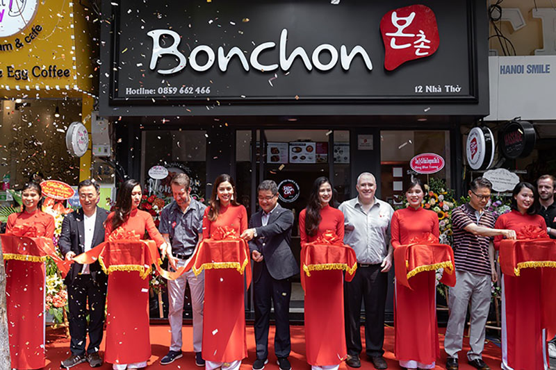 Logo thương hiệu Bonchon Chicken đẹp và ý nghĩa