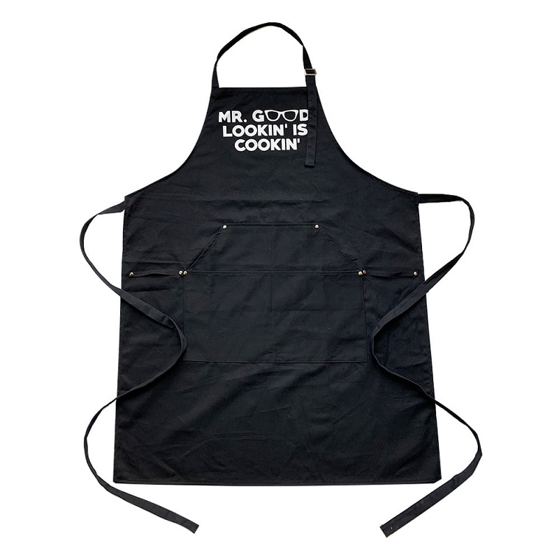 Tạp dề đen giúp bảo vệ quần áo cho nhân viên nhà hàng