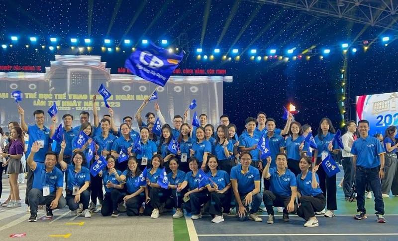 Áo polo đồng phục CB Bank năng động, cá tính