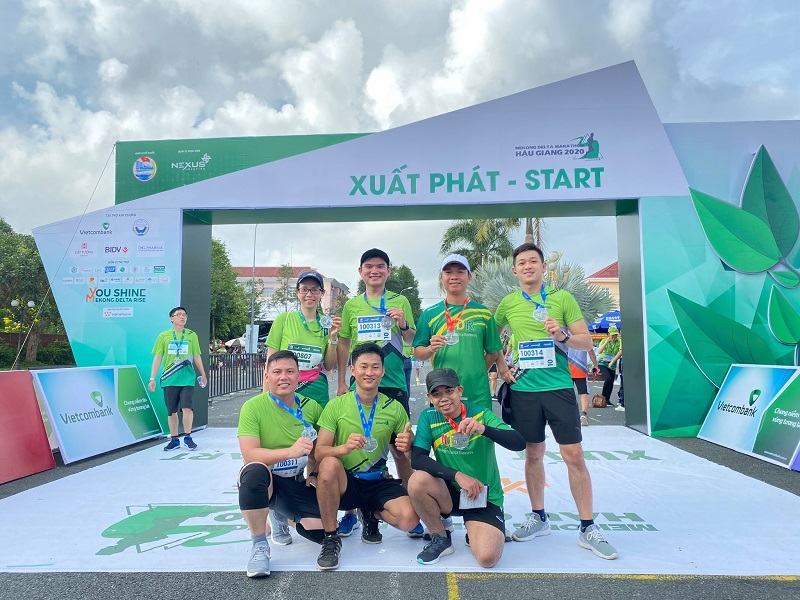 Áo thun cổ tròn cho các sự kiện cần vận động nhiều