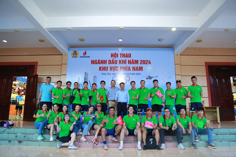 Top 3+ mẫu đồng phục PVTrans chuyên nghiệp, nâng tầm thương hiệu