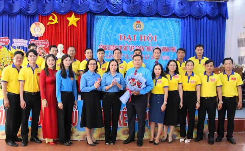 Áo polo đồng phục Thủy Sản Minh Phú thanh lịch