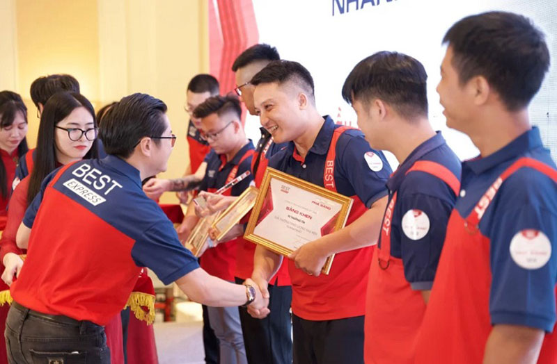 Áo thun đồng phục Best Express