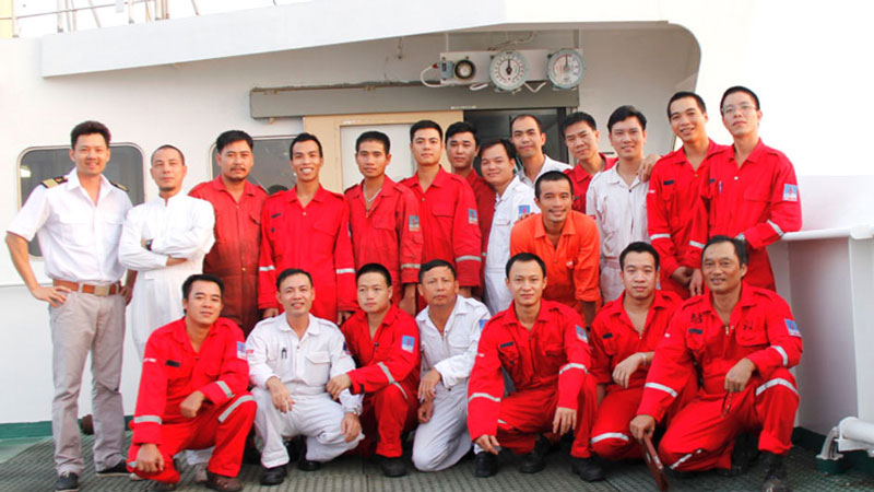 Mẫu đồng phục bảo hộ lao động màu đỏ PVTrans