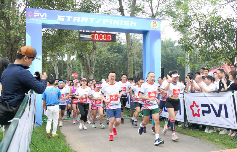 Đồng phục giải chạy PVI