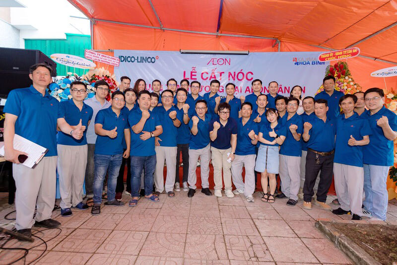 Đồng phục áo thun có cổ màu xanh HBCG