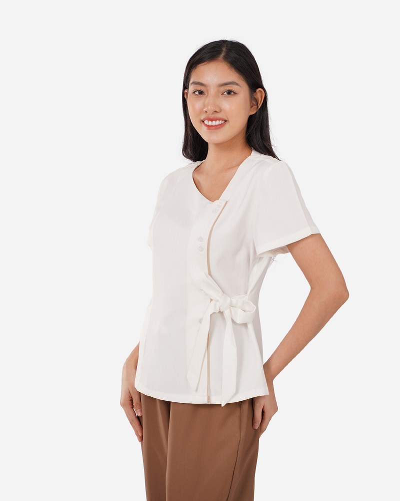 Đồng phục ngành y tế, spa màu trắng đúng quy định