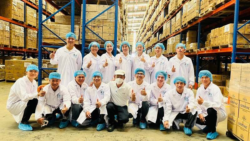 Áo blouse đồng phục Wipro cho nhân viên khu nghiên cứu