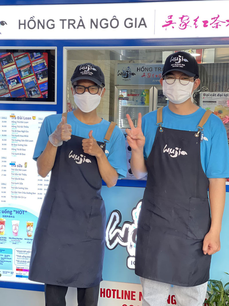 Khám phá thiết kế đồng phục quán trà sữa Ngô Gia Tự cá tính và nổi bật