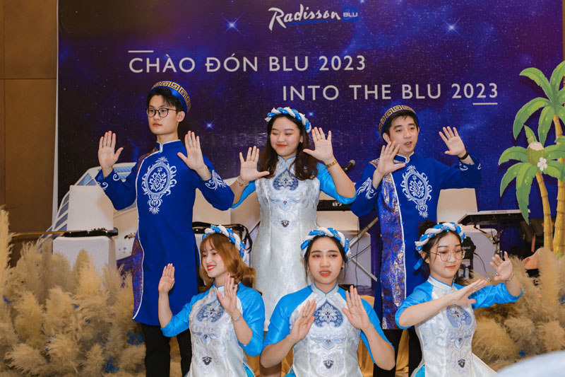 Đồng phục áo dài Radisson Hotel Group