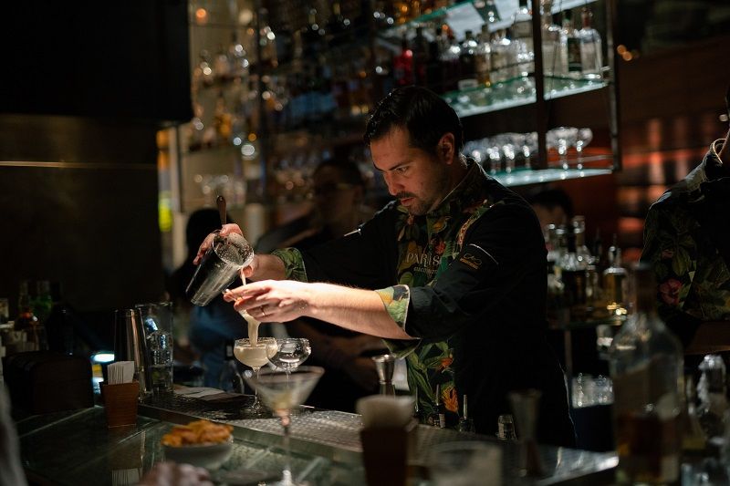 Mẫu đồng phục bartender khách sạn Park Hyatt