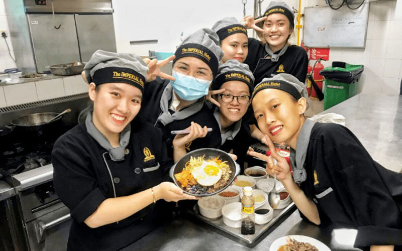 Đồng phục bếp Imperial Hotel