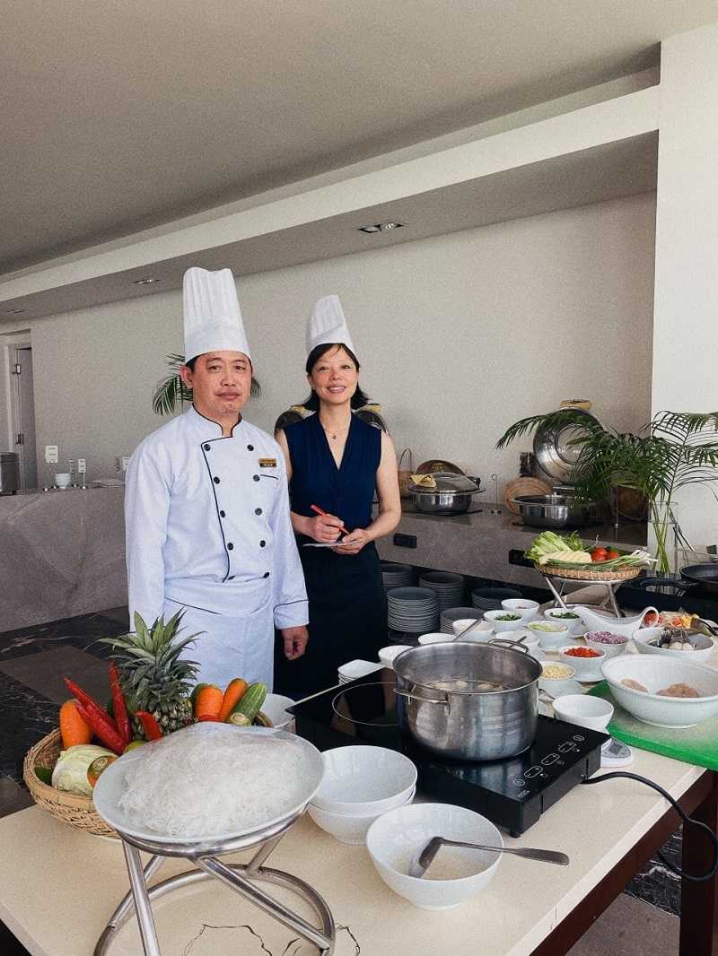 Áo bếp đồng phục khách sạn Premier Havana